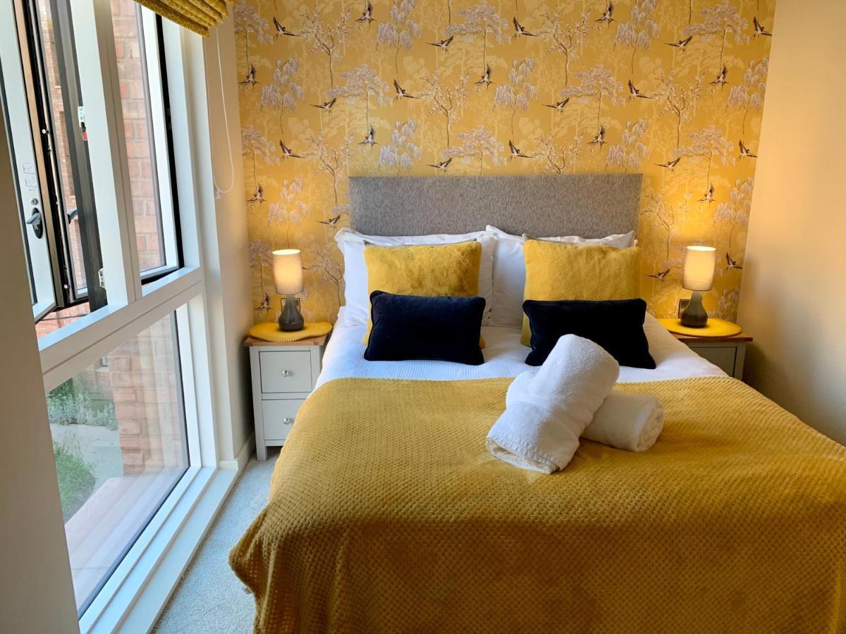 Centre Garden View Getaway For 2 Free Onsite Parking York